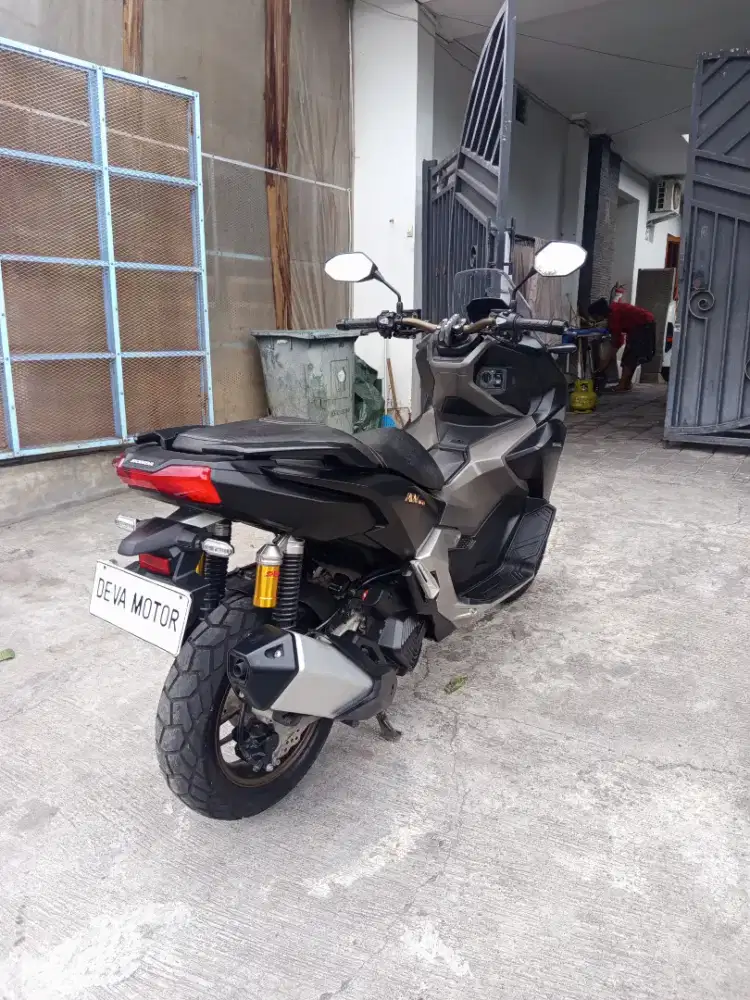 Adv ABS 160 hitam Deva motor