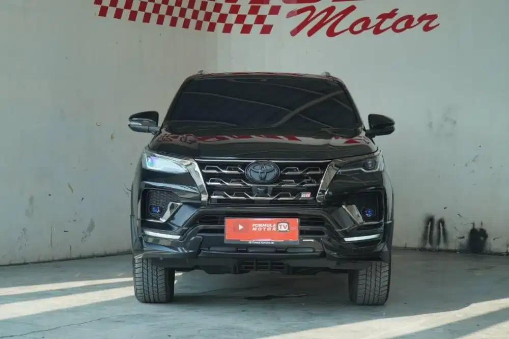 (LOW KM 32RB) Fortuner VRZ GR 2.4AT 2023