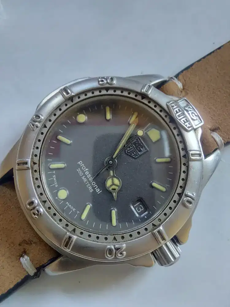 Tag heuer ladies professional 200m jam cewek wanita