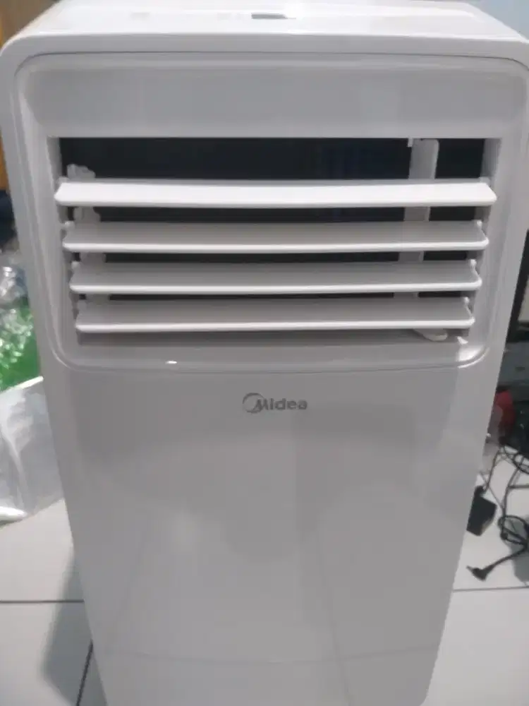 Ac portable midea 0.5 pk