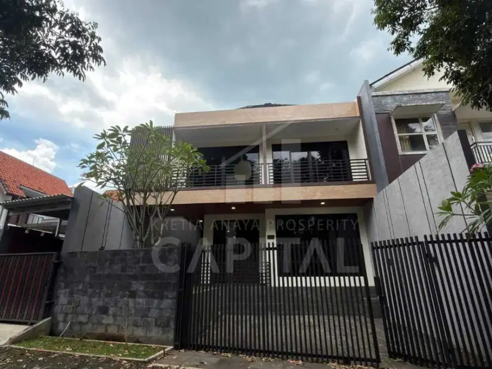 RUMAH BARU 2 LANTAI NAN NYAMAN DI CLUSTER SENTORINI SENTUL CITY BOGOR