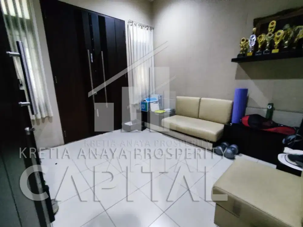 RUMAH NYAMAN SANGAT TERAWAT DI SINGGASANA PRADANA HANYA 10 MENIT KE TOL MOHAMAD TOHA