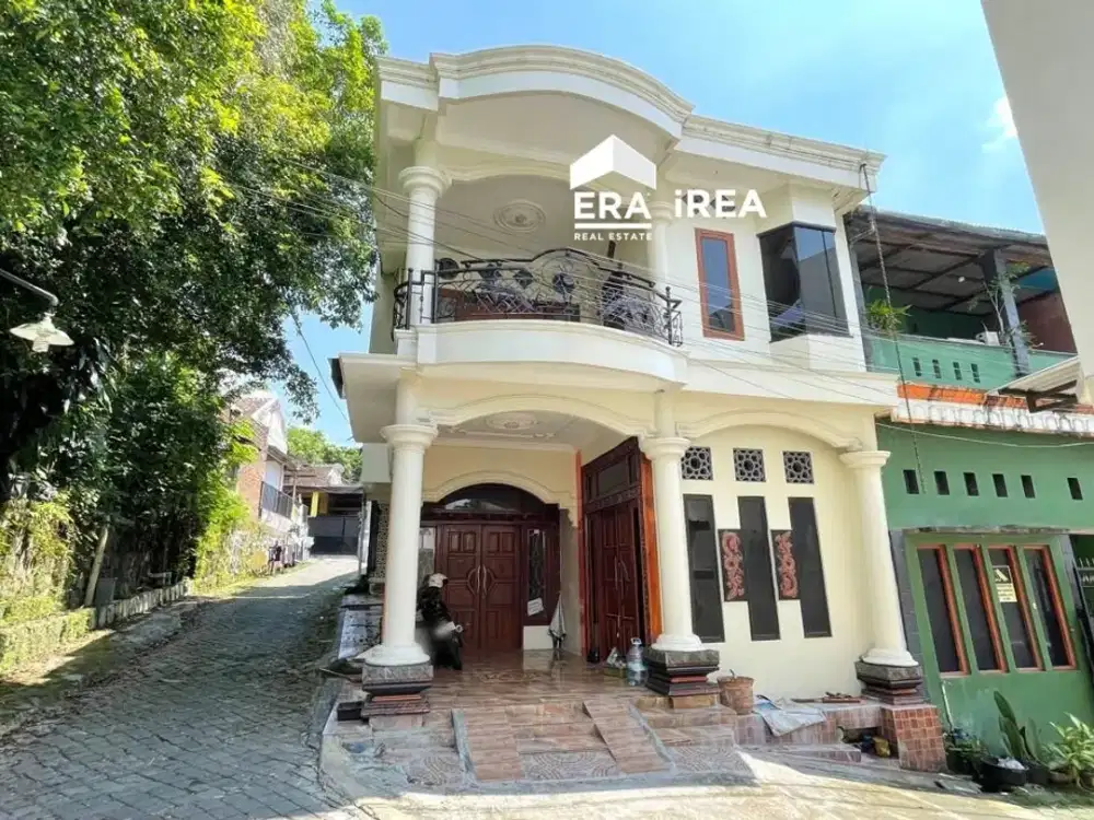 RUMAH DIUAL DI SOLO DEKAT JALAN SUMPAH PEMUDA