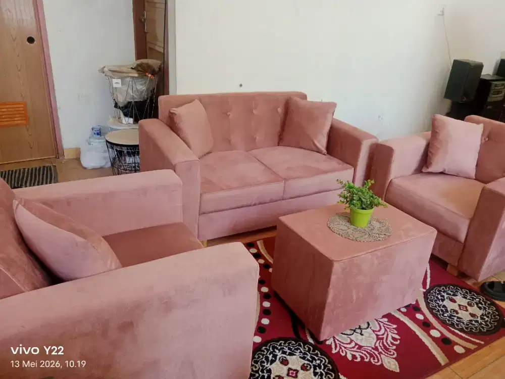 Sofa minimalis NEW harga SECOND kaki kayu rangka kokoh