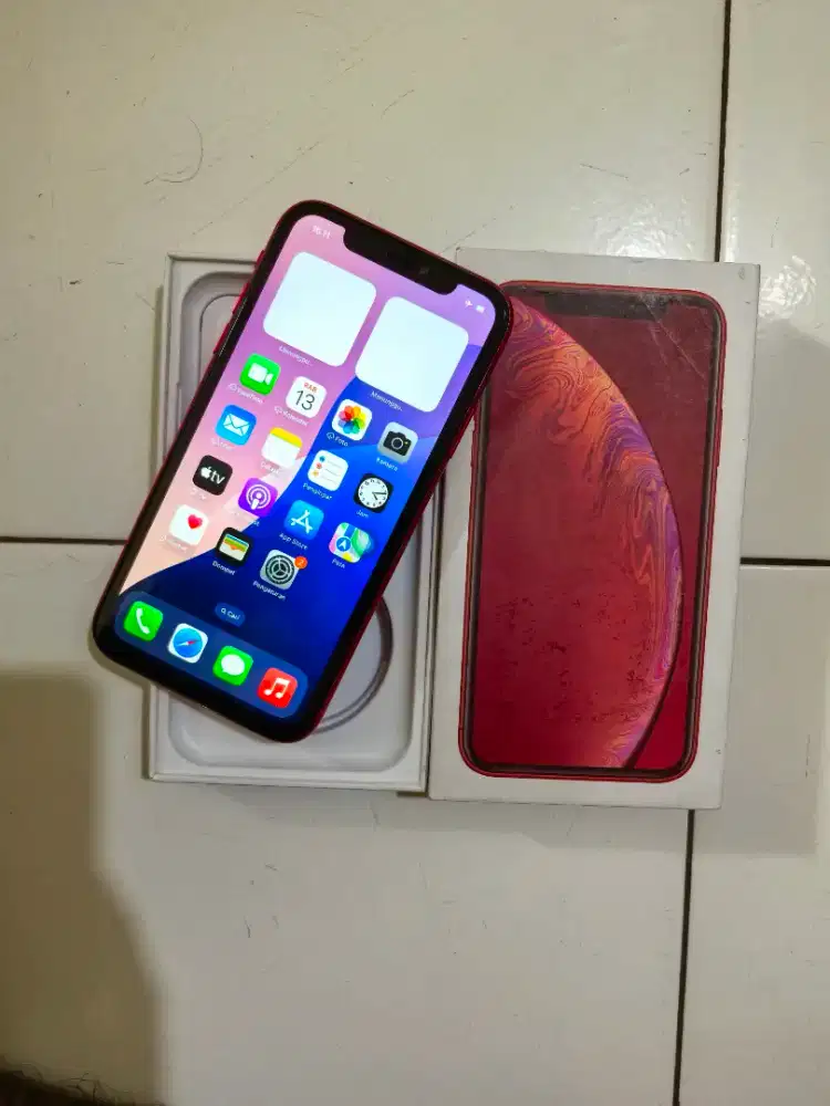 IPHONE XR 64GB RED