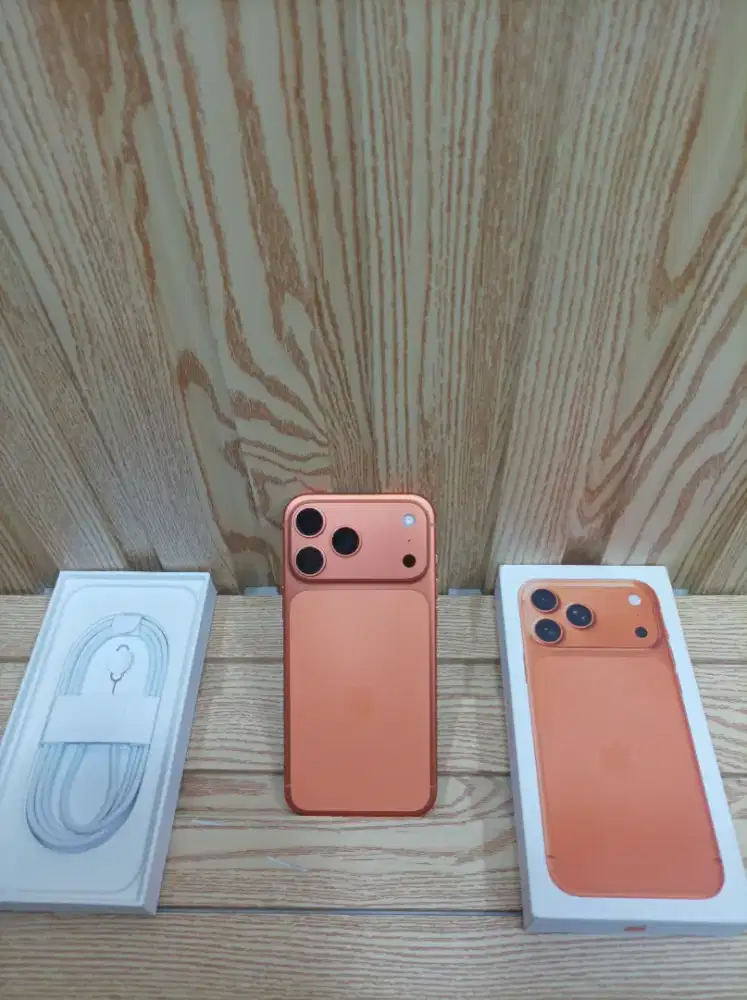iPhone 17 pro max 256. Ibox