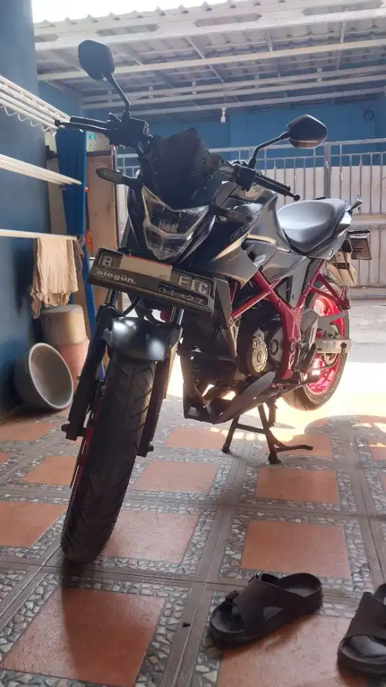 Sepeda Motor Honda CB 150 R thn 2017