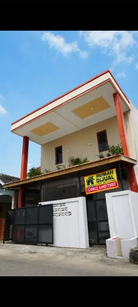 Dalam Perumahan jalan utama nyaman strategis
