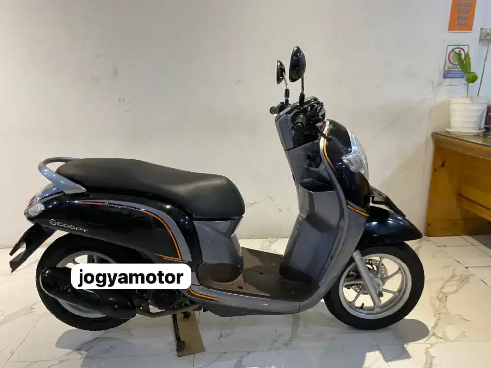 3 - Scoopy Sporty 2017