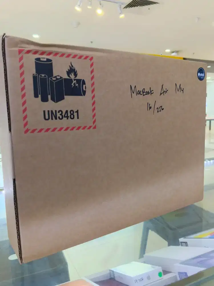 Macbook Air M4 16/256 GB