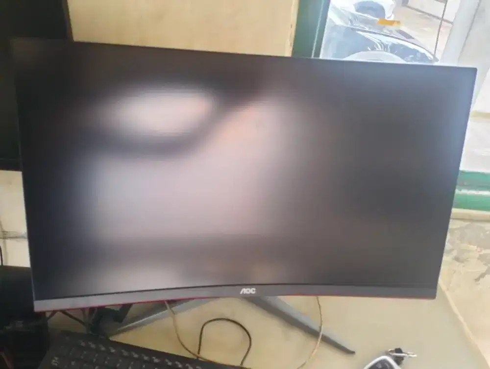 Monitor Gaming AOC 27INCH Layar Curved