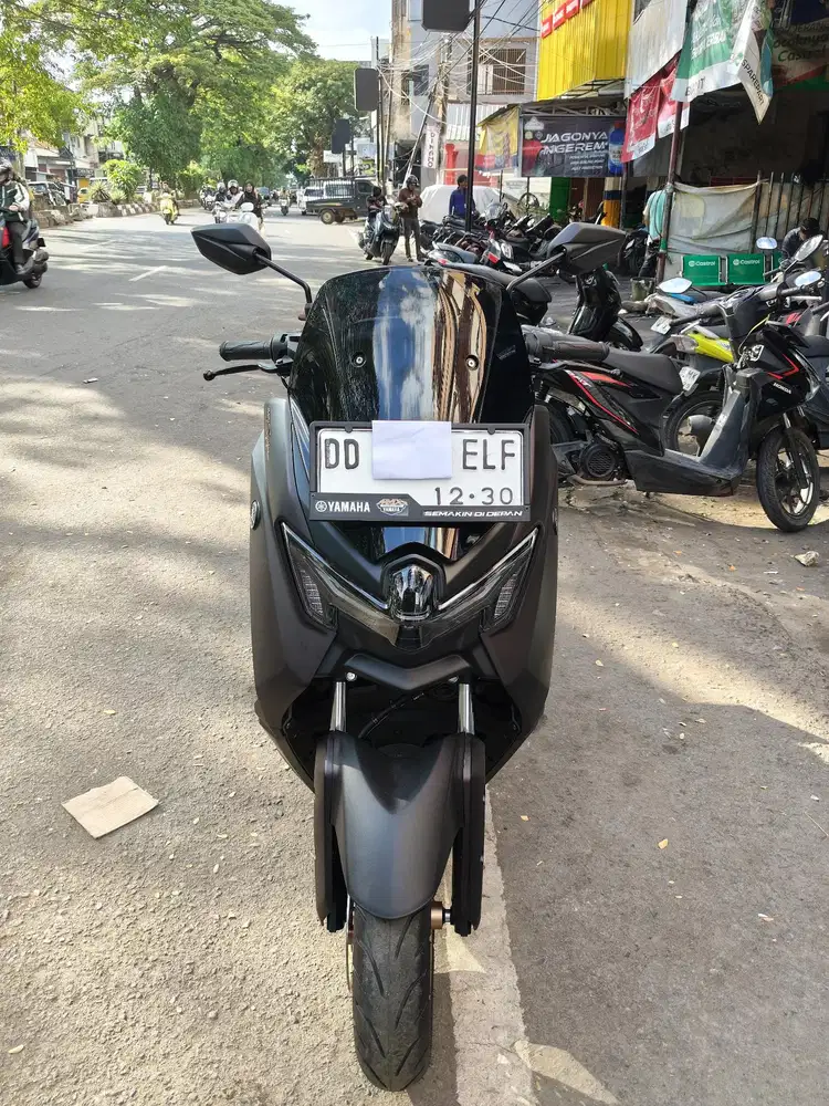 Yamaha Nmax Turbo 2025 hitam