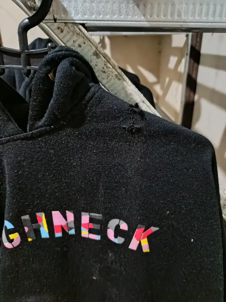 Semua Sweater Ukuran M semua