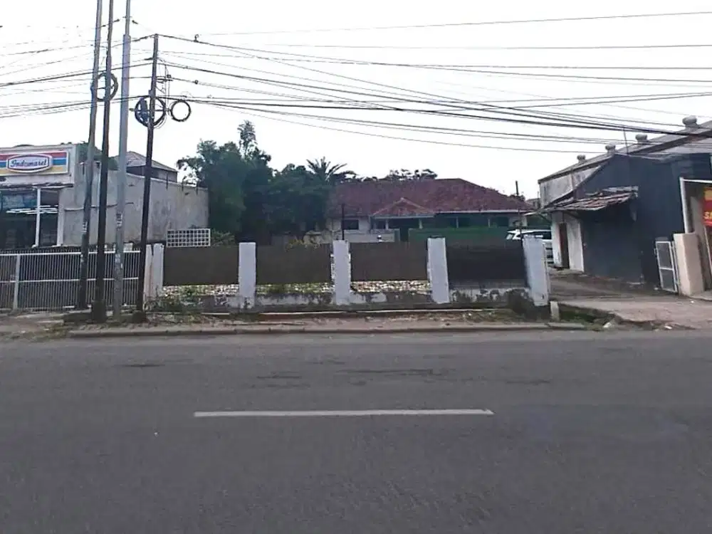 Sewa Rumah Strategis di Pinggir Jalan Raya di Duren Jaya Bekasi