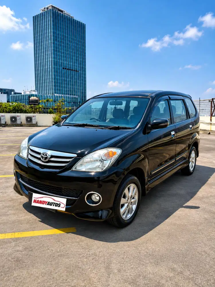 Toyota Avanza S Bensin Tahun 2010 Automatic  Hitam Metalik