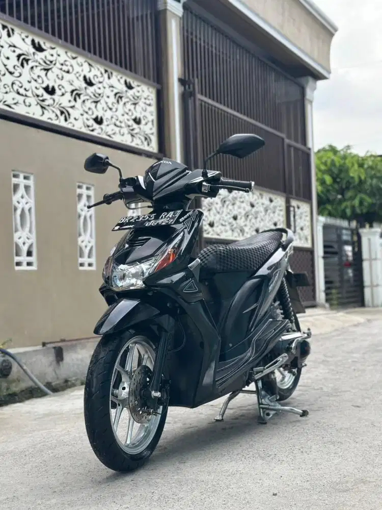 Honda beat 2012 hitam