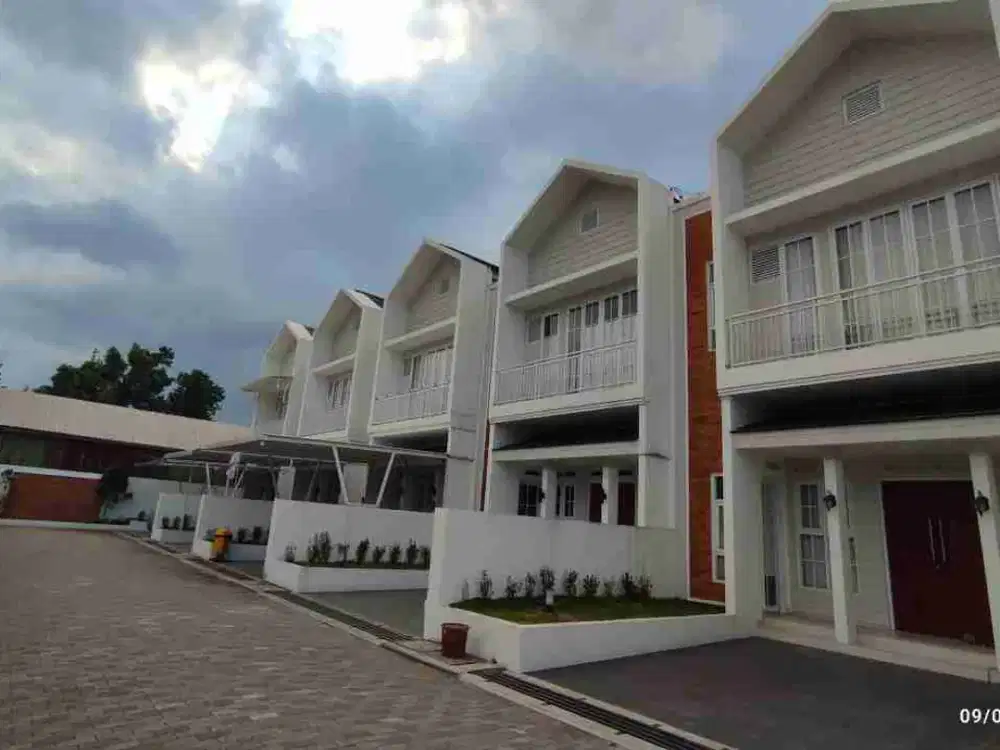 Jual Rumah Baru Cluster Siap Huni 2 Lantai  Di Arcamanik Cisaranten Kota Bandung