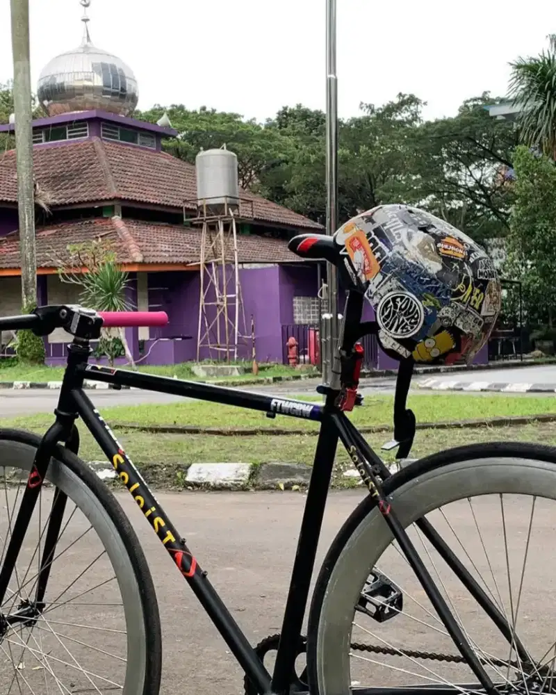 SEPEDA FIXIE FULLBIKE SOLOIST 01 SIZE 50