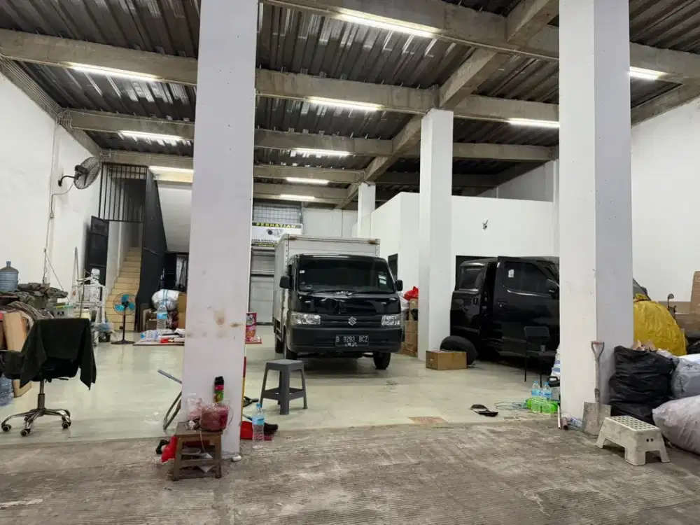 Gudang Di Cengkareng Jakarta Barat 3 Lantai Ada Lift Barang Dan CCTV