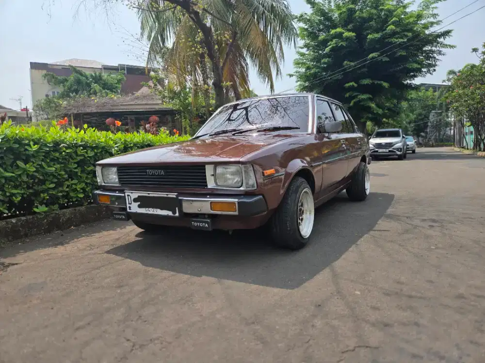 COROLLA DX TH 81