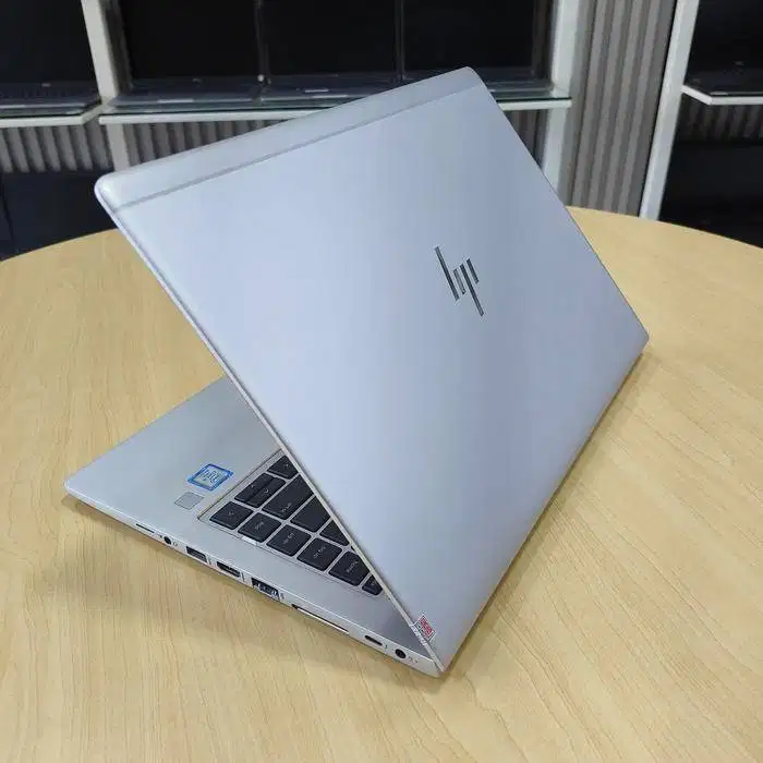 HP 840 G5 - TOUCHSCREEN