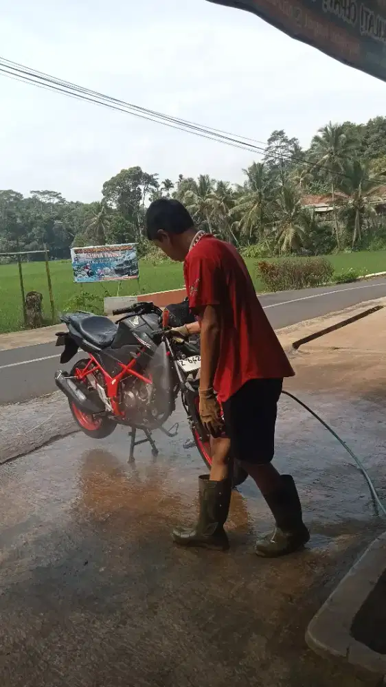 Jasa antar barang atau antar jemput