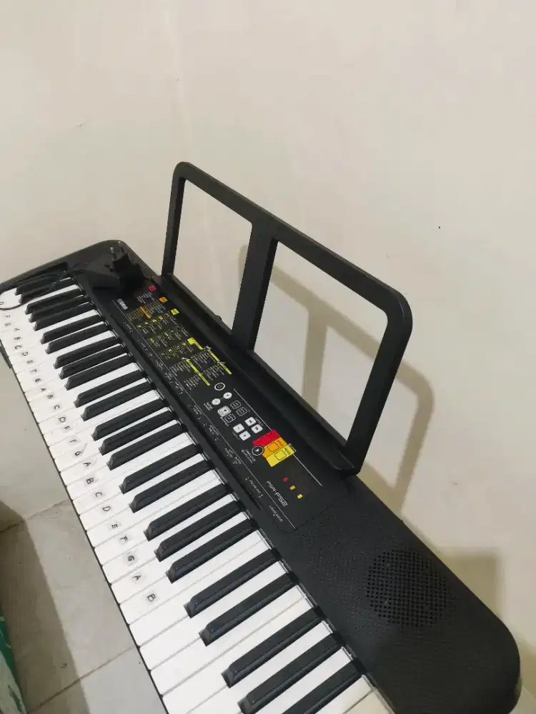 keyboard yamaha psr - f52