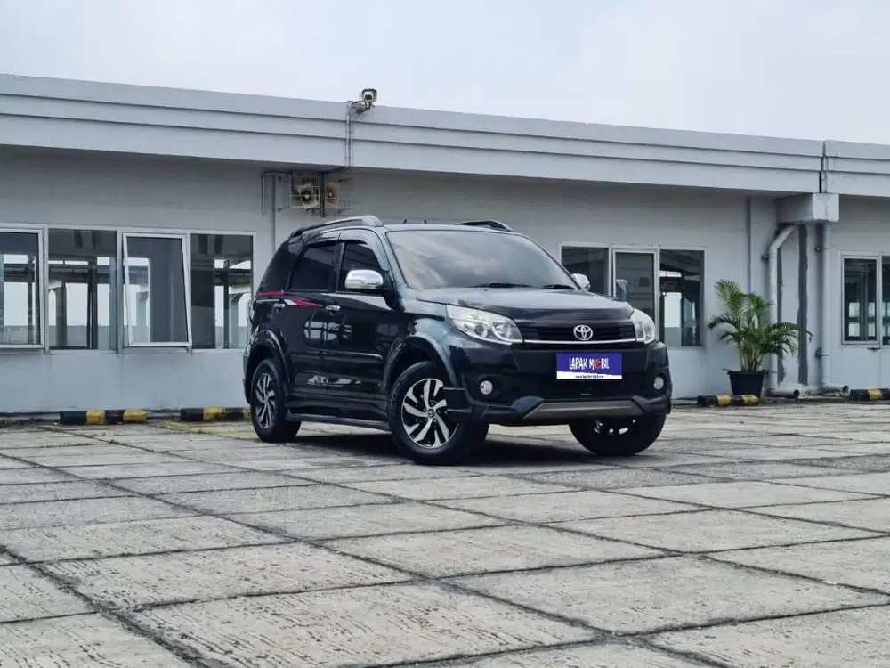 Toyota Rush 1.5 TRD Ultimo 2017 Km 78rb Tangan 1