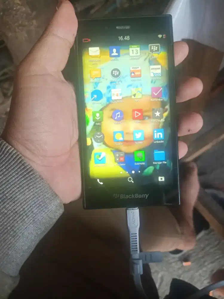 Blackberry z3 , HP normal.