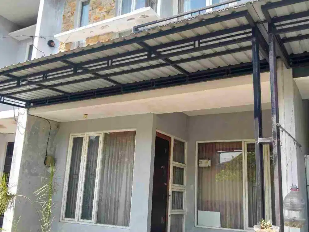 Kontrakkan 3 kamar Dau Malang perumahan bagus 2 lantai