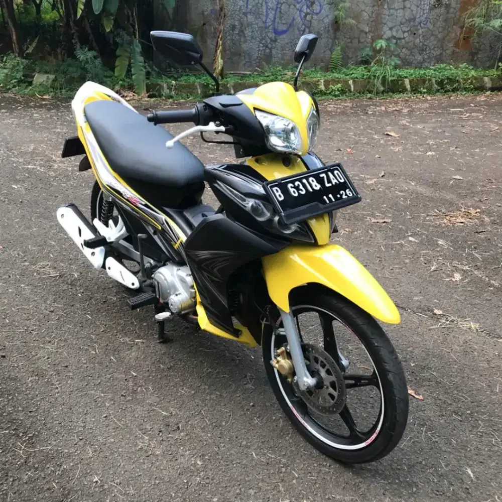Yamaha Jupiter Z Robot 2011 Kuning  - Ban Michelin & Shock DBS