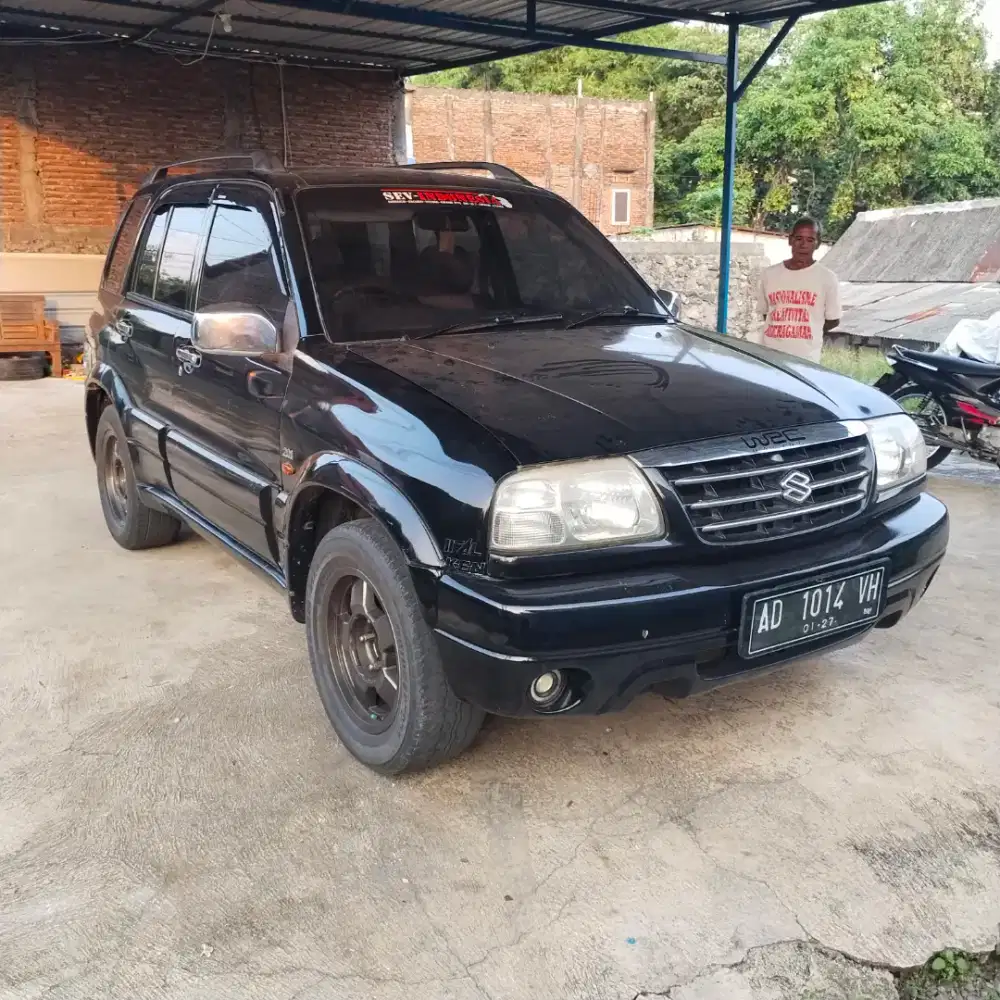 Suzuki escudo 2001 metic