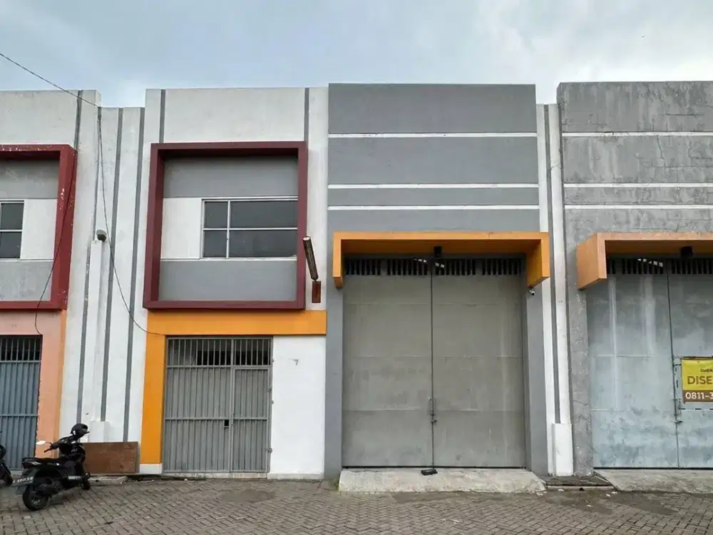 Dijual Cepat dan Murah, Gudang Strategis di Tritan, Banyu Urip, Sby