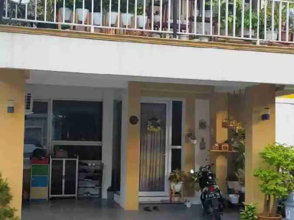 Rumah 2 Lt di Bukit Wahid Manyaran Cluster Sakura