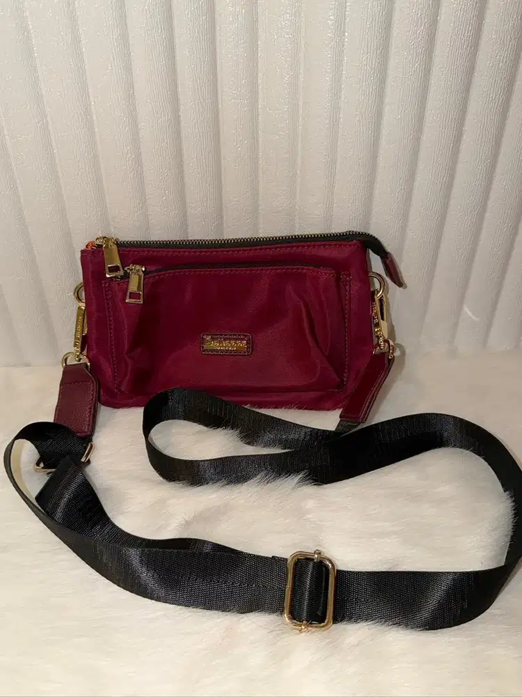 Tas selempang sling back merk BELLEZZA