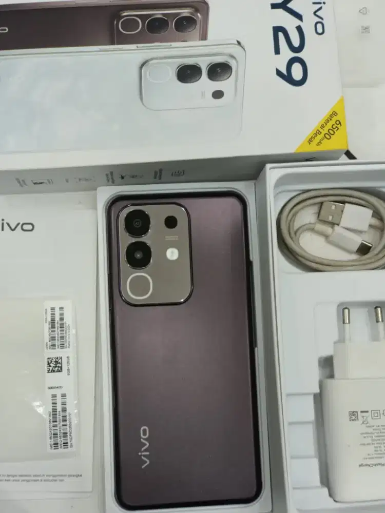 Vivo y29 6/128 giga 
Mulus ferpeck
No den overAll bagus 
Original