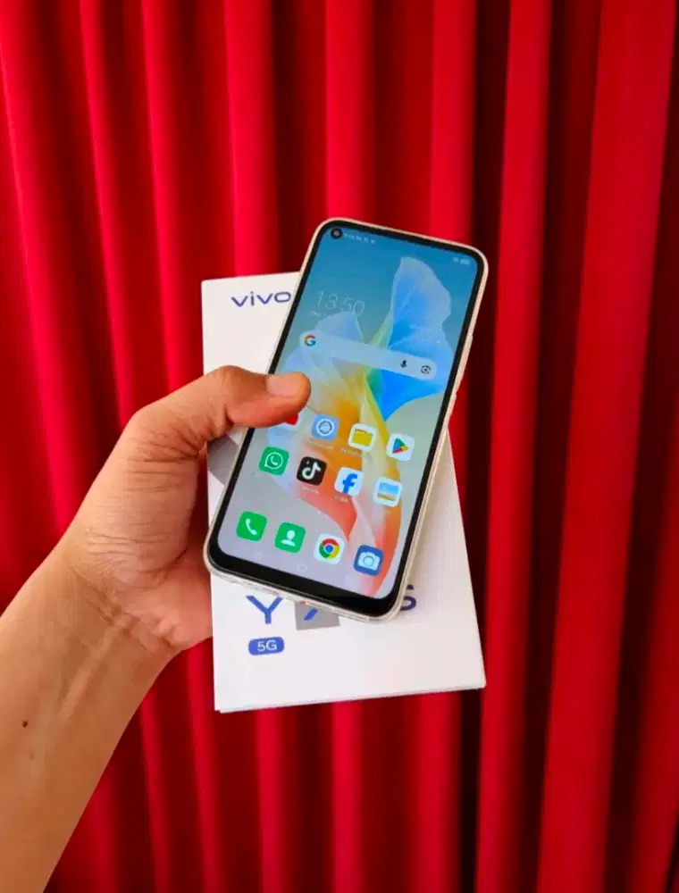 Vivo Y70s 5G Ram 8/256GB Fullset Mulus