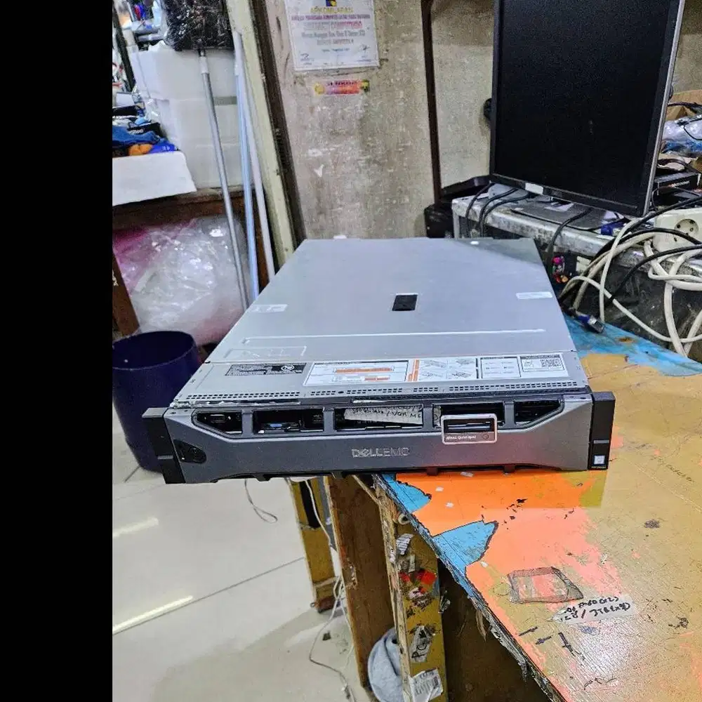 Server Dell R730 Xeon E5 2698v4x2 8 slot hd 3.5inch Ram 128GB 2U N-PH