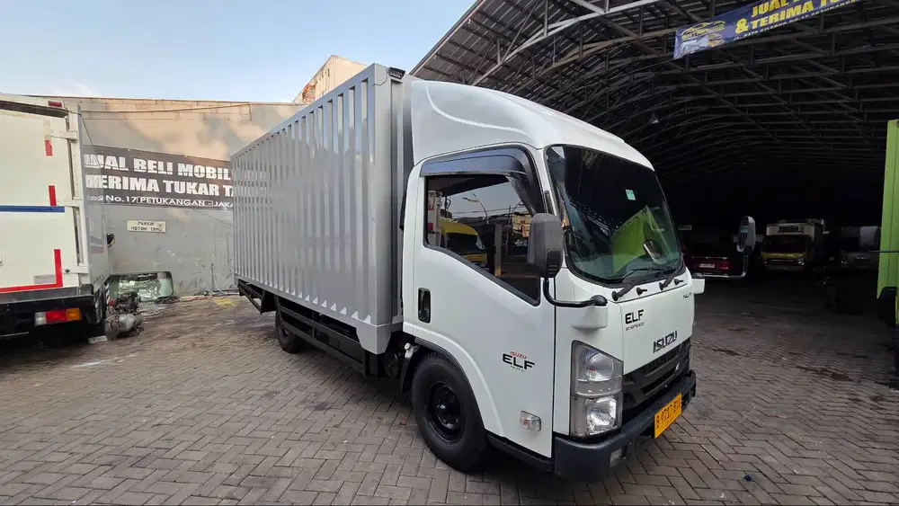 Isuzu Elf NLR 85 Long E4 120PS 4R Pwr Str + Box Besi Jumb0 - 2024