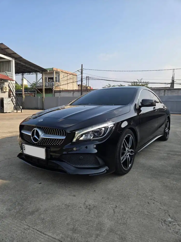 Mercy CLA200 AMG 2018 Hitam Low KM ANTIK