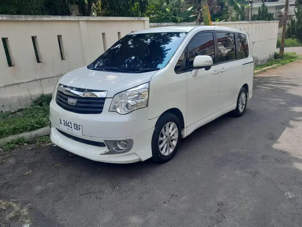 TERMURAH! TOYOTA NAV1 V LIMITED AT 2013 , ORISINIL, LOW KM, ISTW