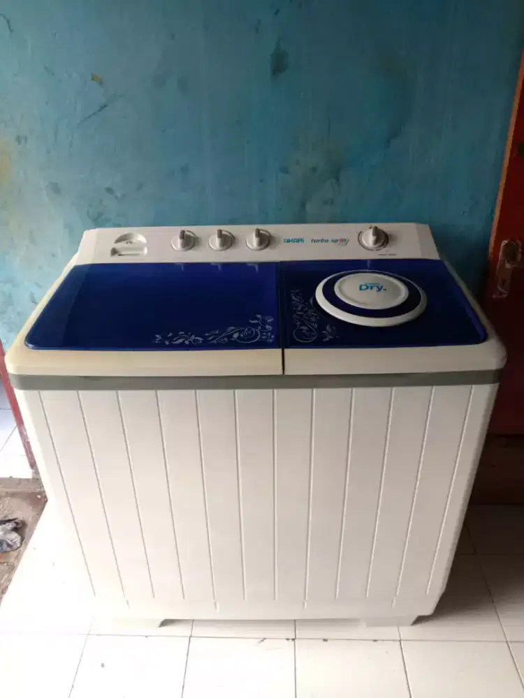 Mesin cuci Akari kapasitas 15 kg
