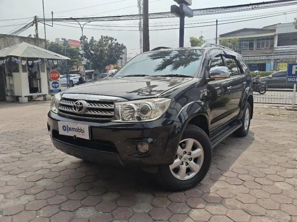 DP MURAH Toyota Fortuner 2.7 G Bensin-AT 2011  CCLQB
