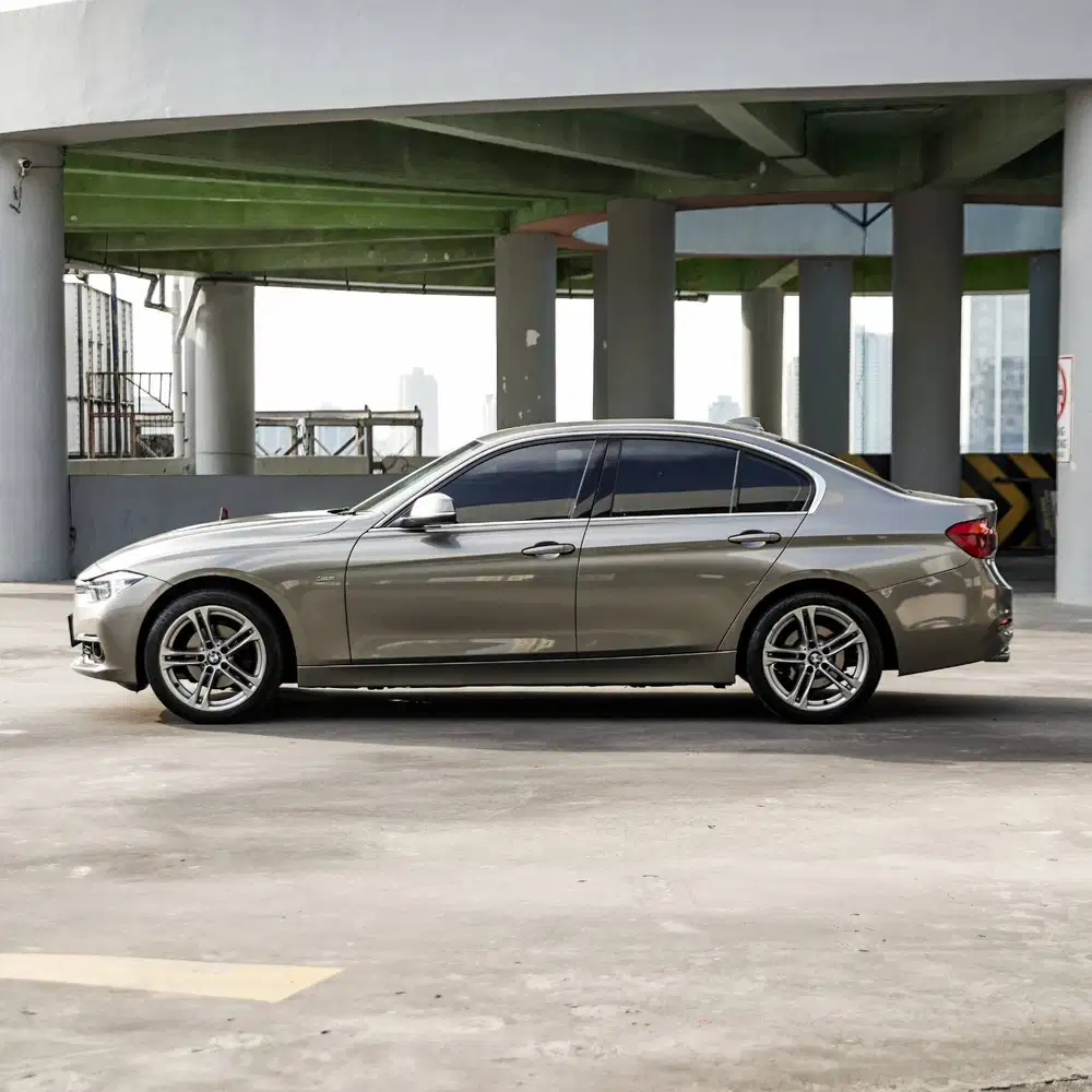 BMW 320i Luxury LCI 2018