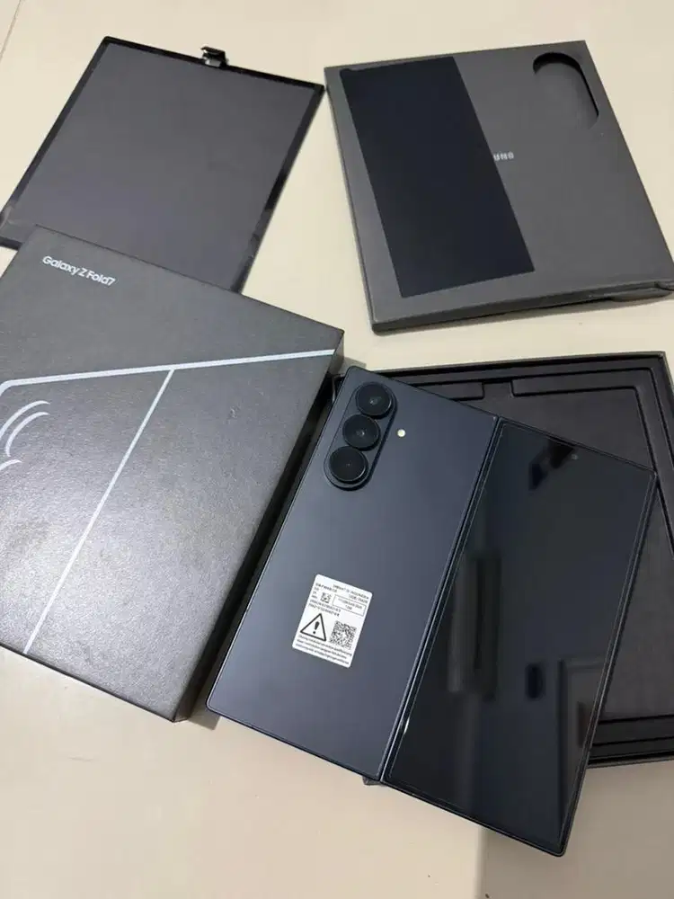 galaxy z fold 7 256 garansi aktif