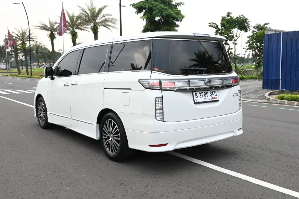Nissan Elgrand 2014 Bensin