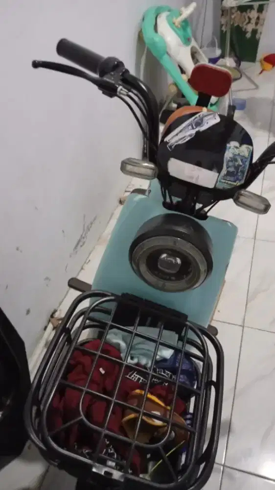 DI JUAL SEPEDA LISTRIK 1.7 JT NEGO MASIH MULUS