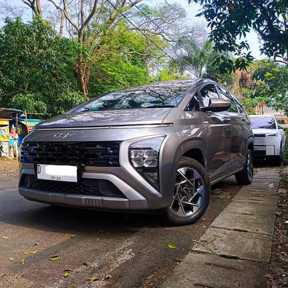 Hyundai Stargazer Prime Twotone