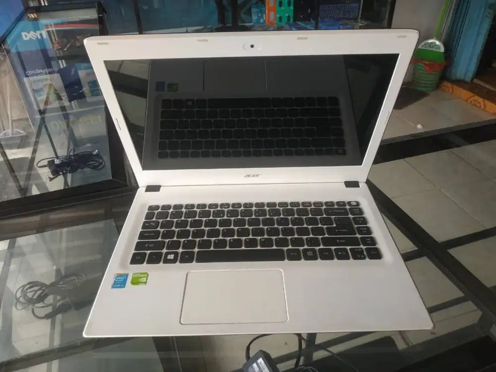 Laptop acer MULUSS & specs stabil buat kerja dan sekolah / i3+920m+1tb