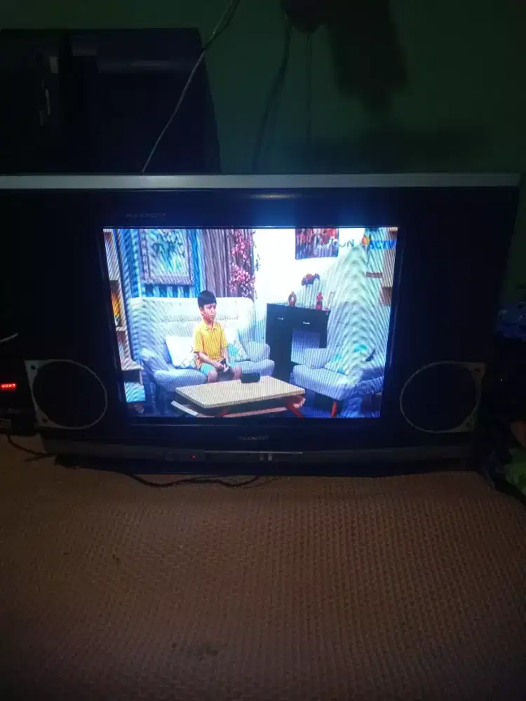 Tv tabung 21 inch sharp flat+stb normal siap tonton nego tipis